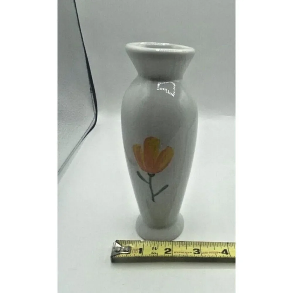 Takahashi San Francisco White Yellow Floral 7 1/2” Bud Vase Made Japan Cottage